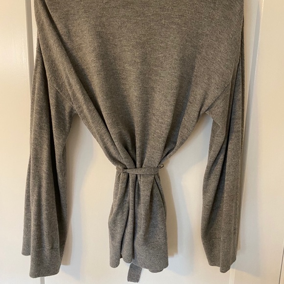 Grey cozy wrap sweater - Picture 6 of 7